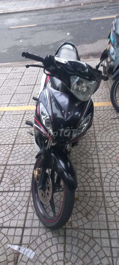 Фото 2: Yamaha Exciter 2010 черный, красный