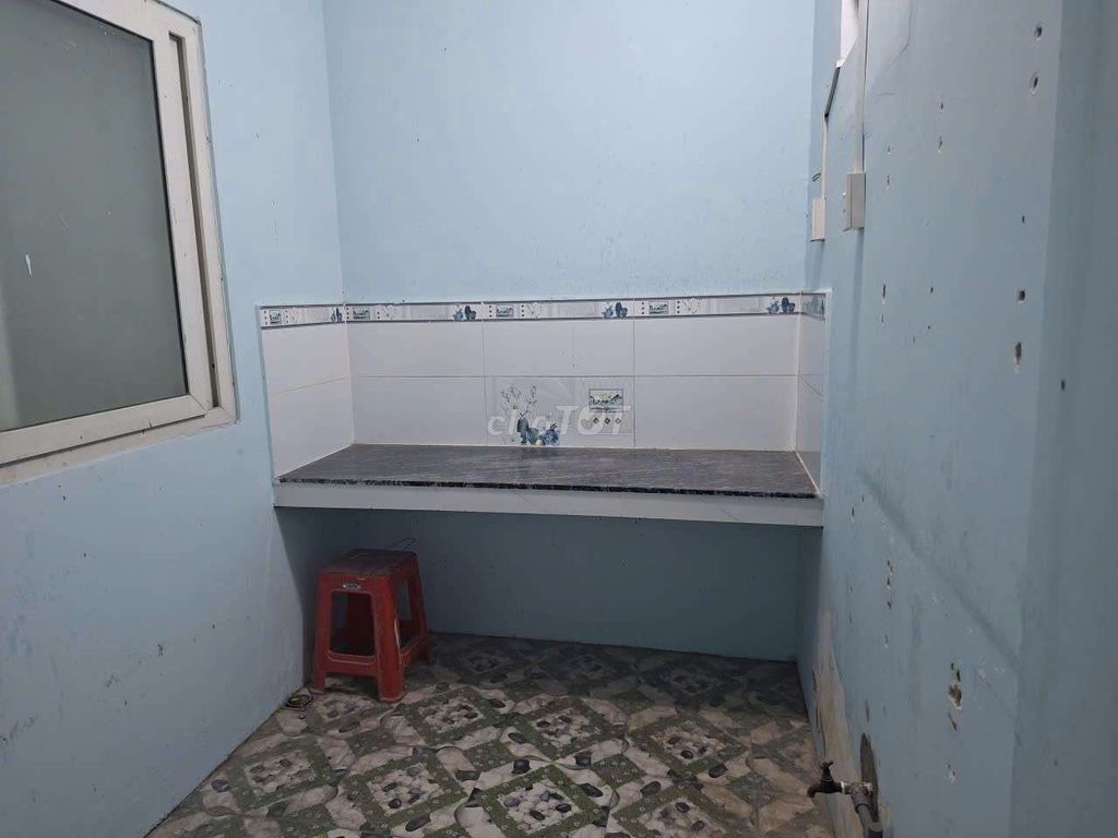 Фото 3: Аренда дома в общине Биньхынг, переулок для автомобилей, 90м2
