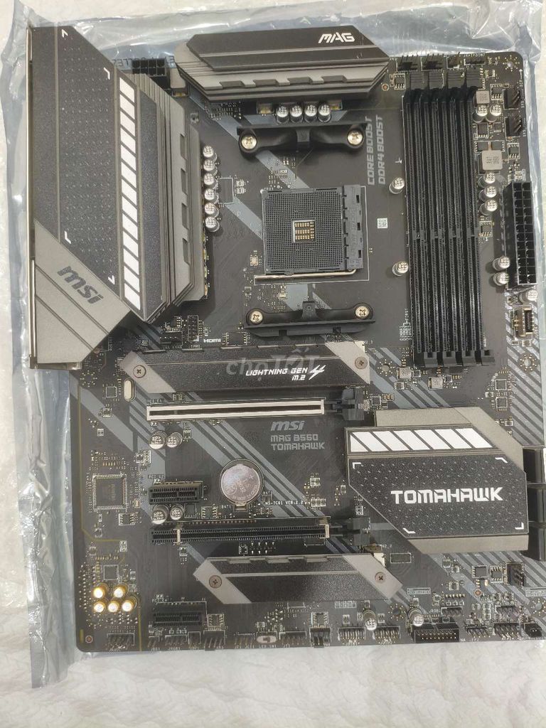 Фото 3: Материнская плата MSI B550 Tomahawk, ошибка: не определяется CPU