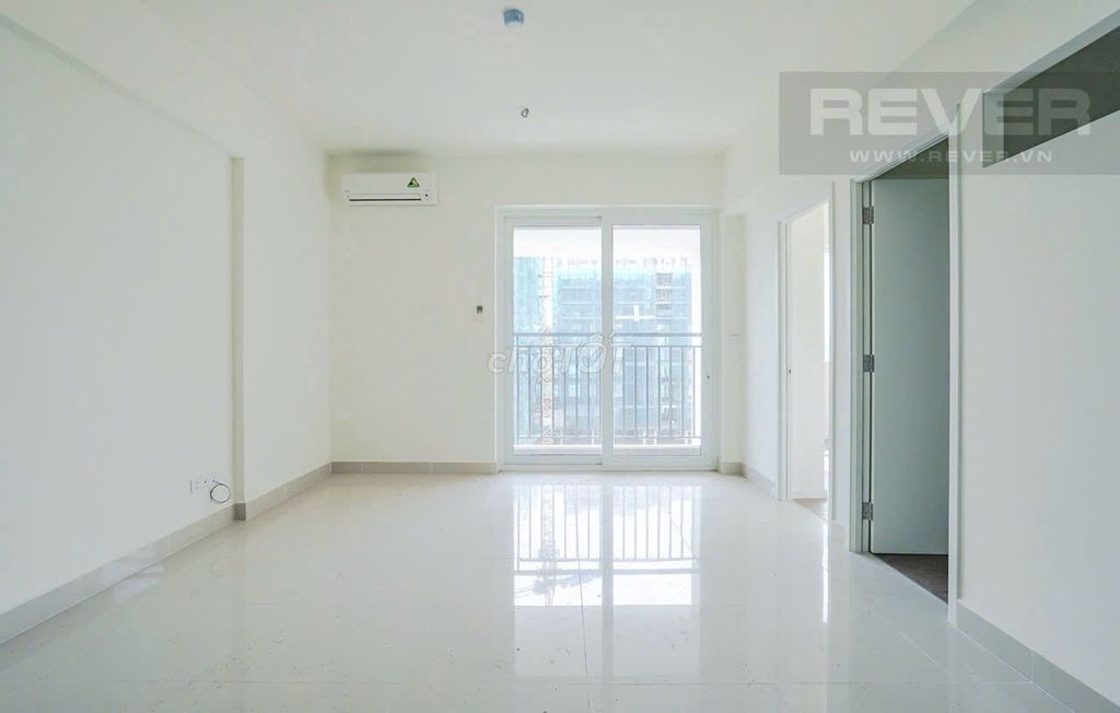 Фото 2: Срочно продаётся квартира 2 спальни, площадь 61 м², нужны деньги, цена ниже рынка