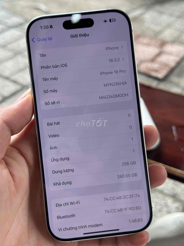 Фото 3: Apple iPhone 16 Pro 256GB Белый как новый