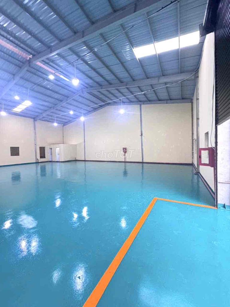 Фото 2: НОВЫЙ КРАСИВЫЙ СВЕЖЕПОСТРОЕННЫЙ СКЛАД-ЦЕХ (1000 м²), КОНТЕЙНЕР 40 ФУТОВ, ПОТОЛОК 8 М, РЯДОМ С ЧЕТЫРЬМЯ ОБЩИНАМИ