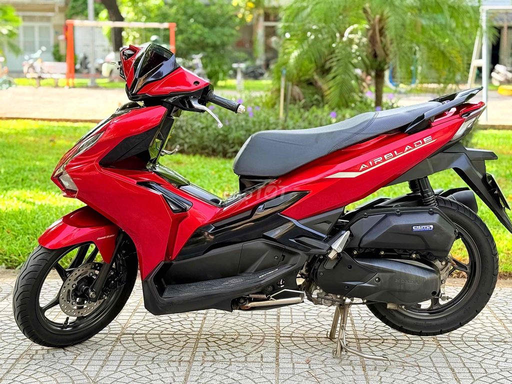 Honda Air Blade 2023 Красный