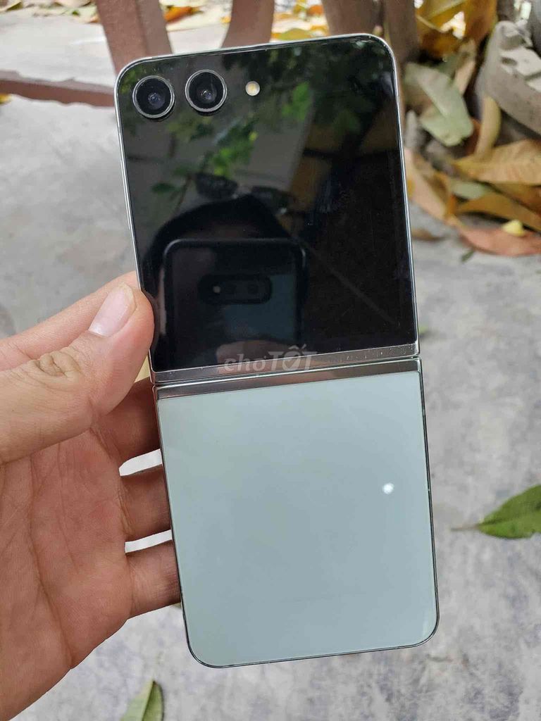 Samsung Galaxy Z Flip 5 256GB 2 sim