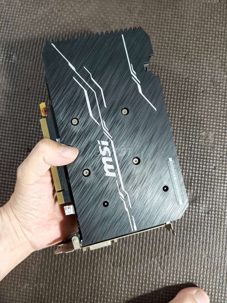 Фото 3: Видеокарта MSI GTX 1660 VENTUS 6GB черно-серебристая