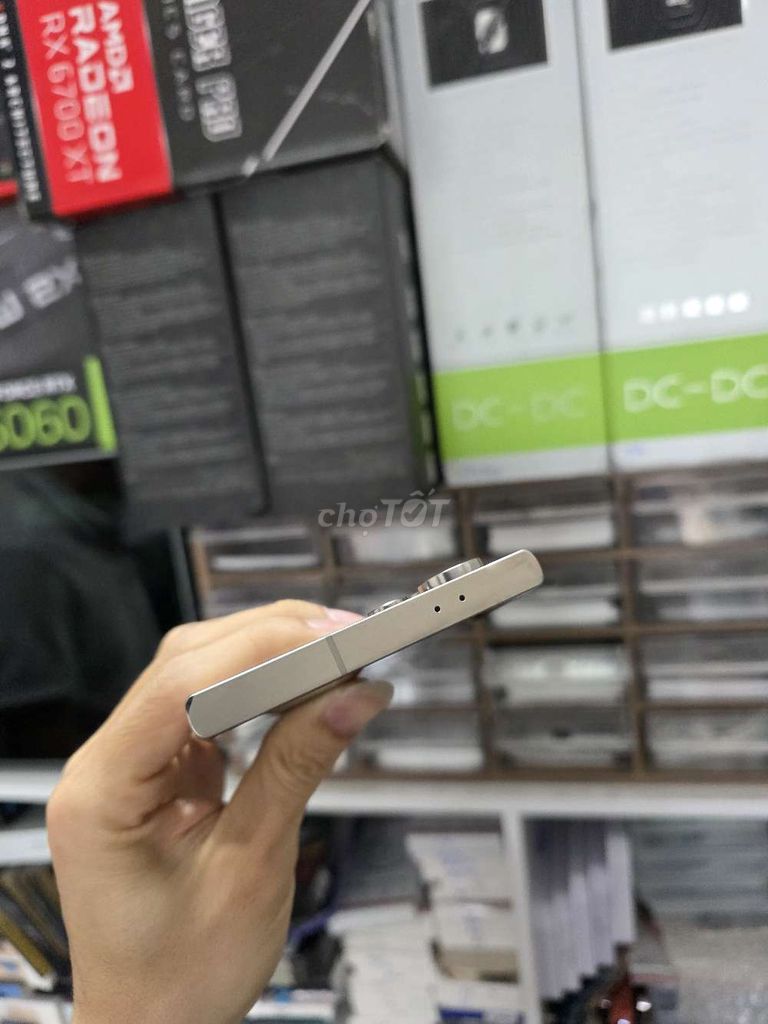 Фото 3: Samsung S24 Ultra 12GB/256GB Серый 98%