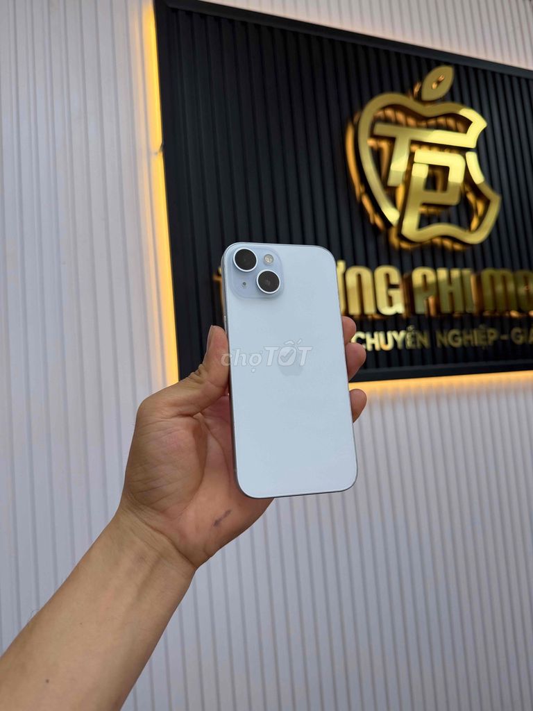 Apple iPhone 15 128GB Синий б/у