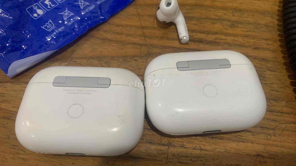 Фото 2: Наушники Apple AirPods Pro 2 белые