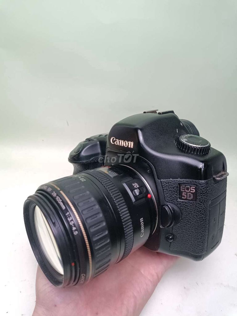 Фотоаппарат Canon EOS 5D с объективом 28-105 за 3 млн