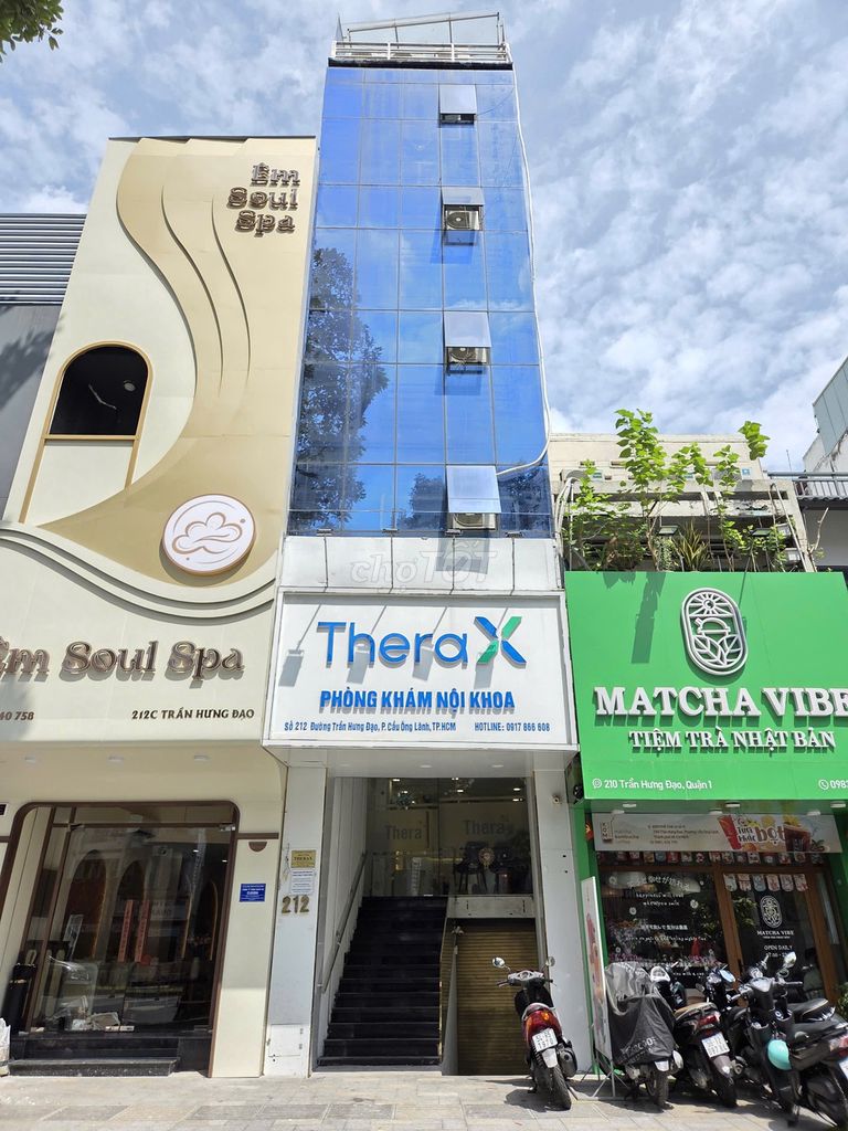 Фото 3: MT Trần Hưng Đạo, Q1 — лифт❌между Cống Quỳnh и Trần Đình Xu❌сдаётся