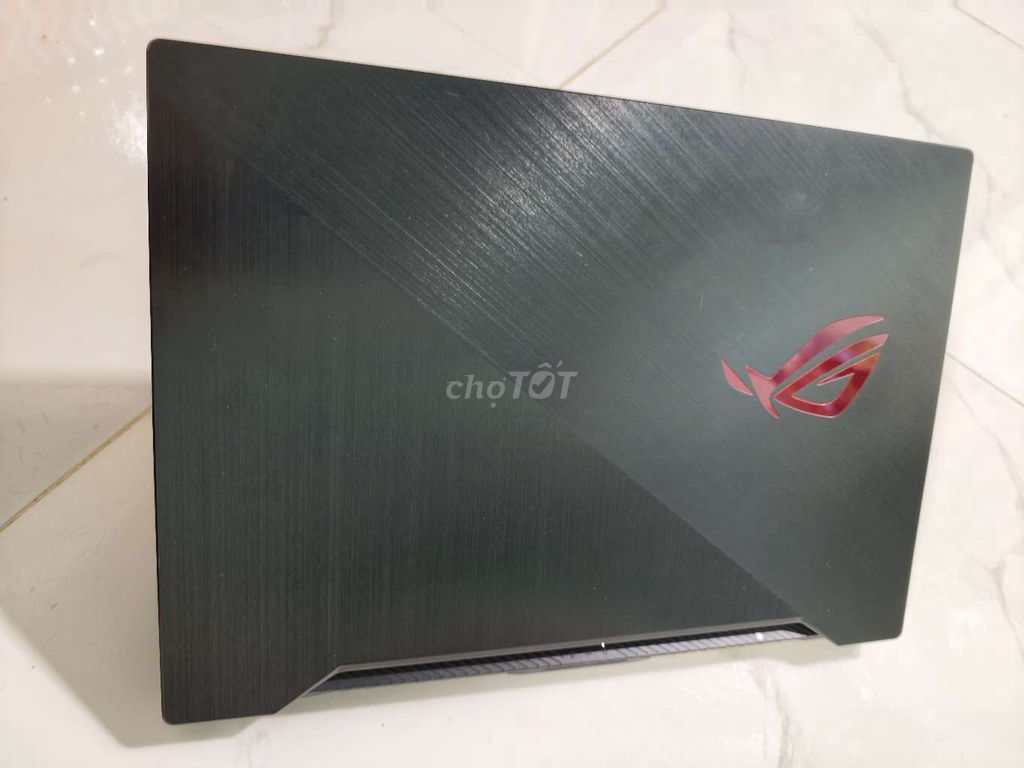 ASUS ROG ZEPHYRUS Ryzen R7-3750H GTX 1660Ti 16GB