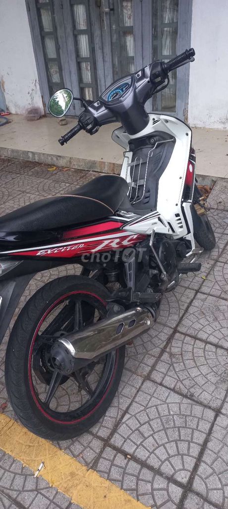 Yamaha Exciter 2010 черный, красный