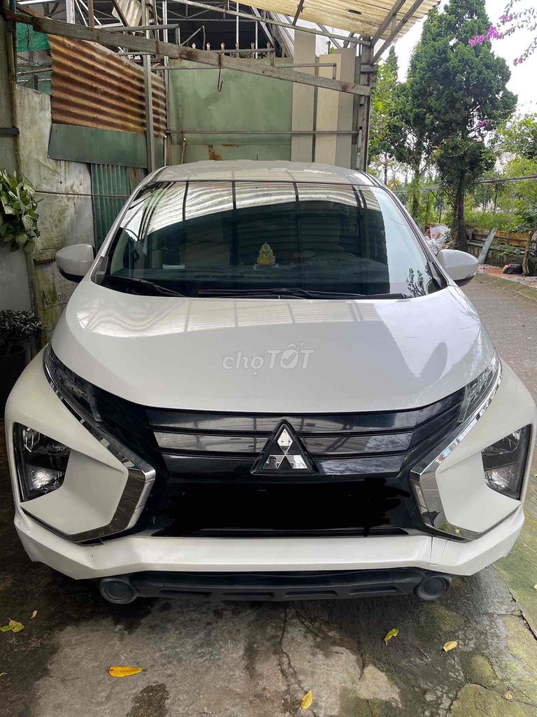 Mitsubishi Xpander 1.5 механика 7 мест 2019