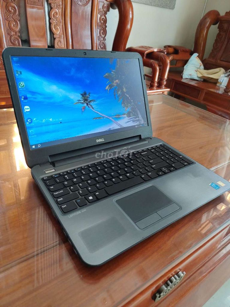 Фото 2: Dell Inspiron 15 i5 8GB/128GB как новый