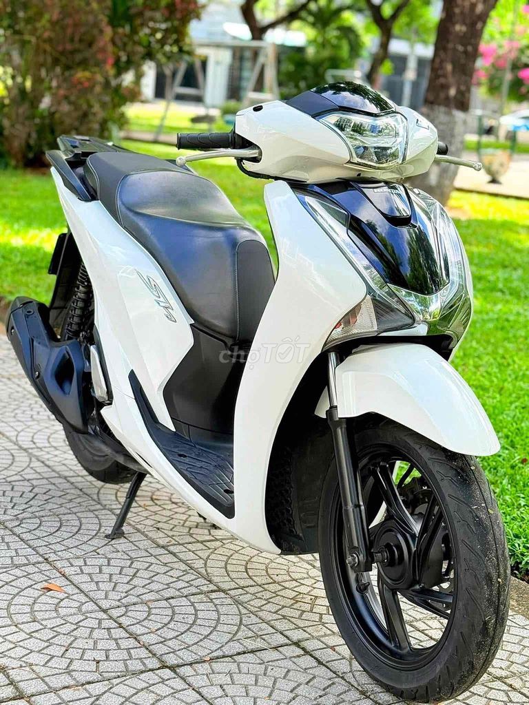 Фото 2: Honda SH 150 2017 Белый