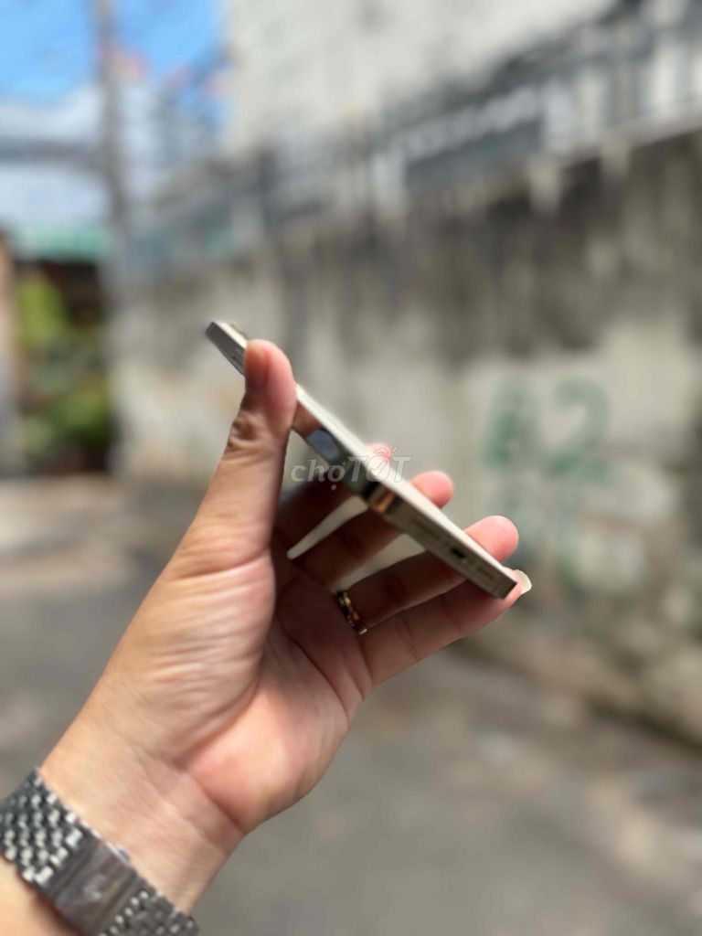 Фото 3: Apple iPhone 14 Pro Max 256GB В золотом цвете, б/у