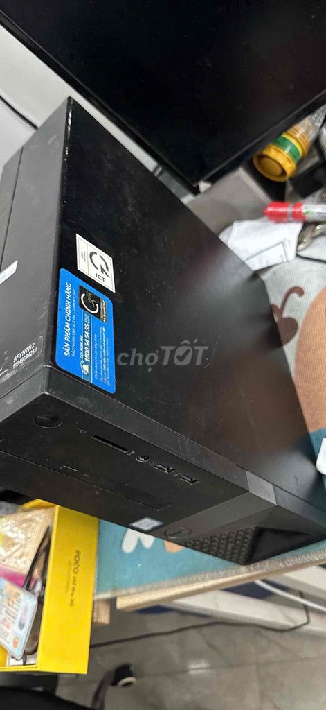 Фото 3: Dell Vostr***0 16GB/256GB черный