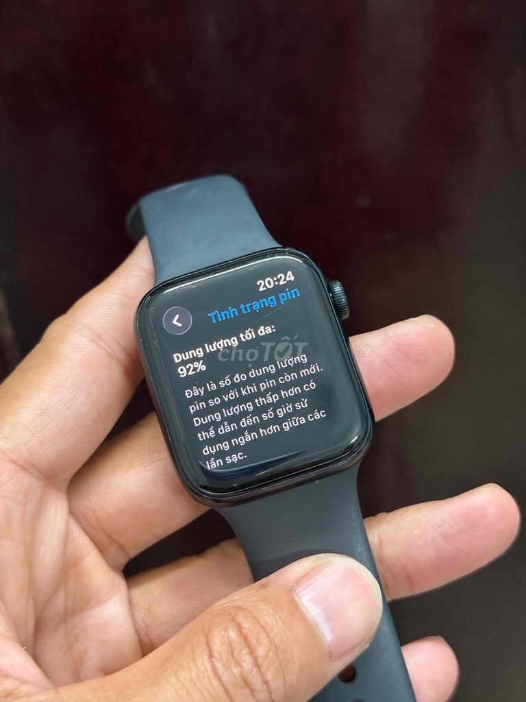 Фото 2: Apple Watch SE2 GPS 44 мм Midnight VNA Zin