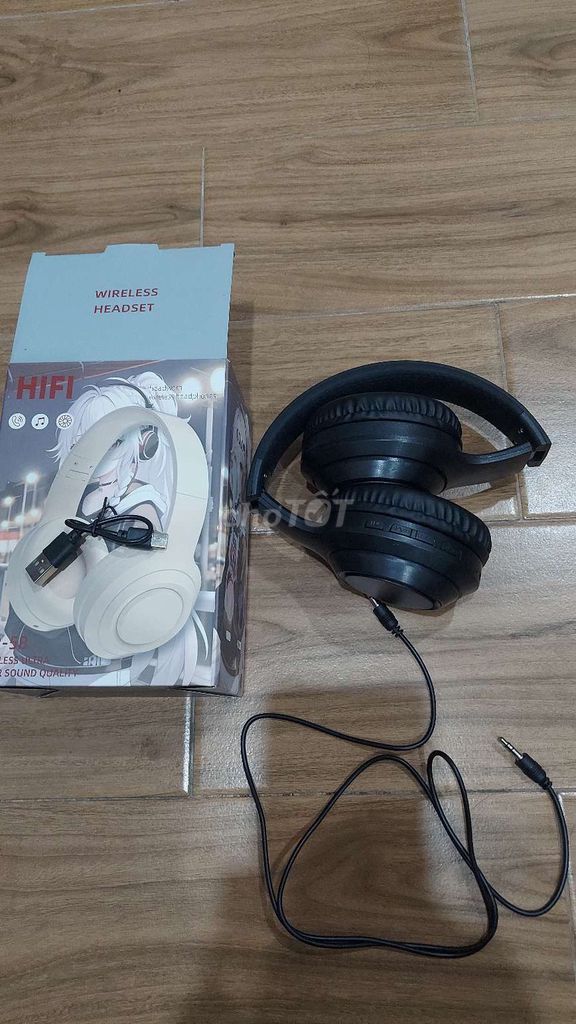 Фото 3: Наушники полноразмерные AKA KR-58 Черный Bluetooth
