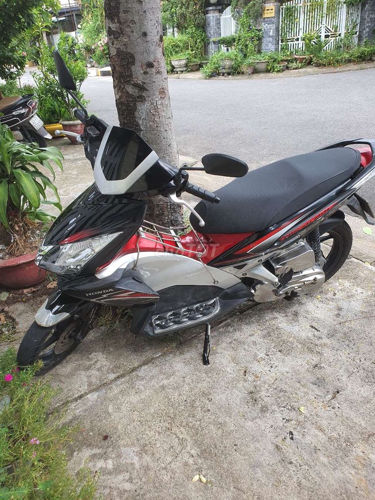 Honda Air Blade FI 2009 Красный, Черный, Серебристый