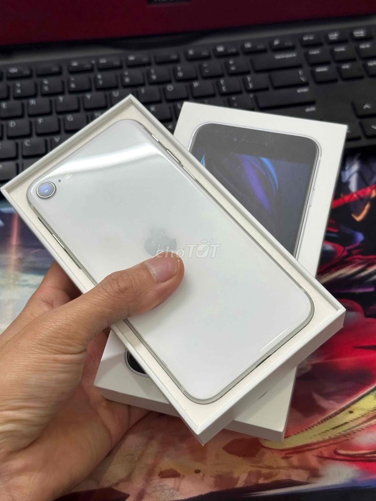 Apple iPhone SE 2 64GB Белый 99%