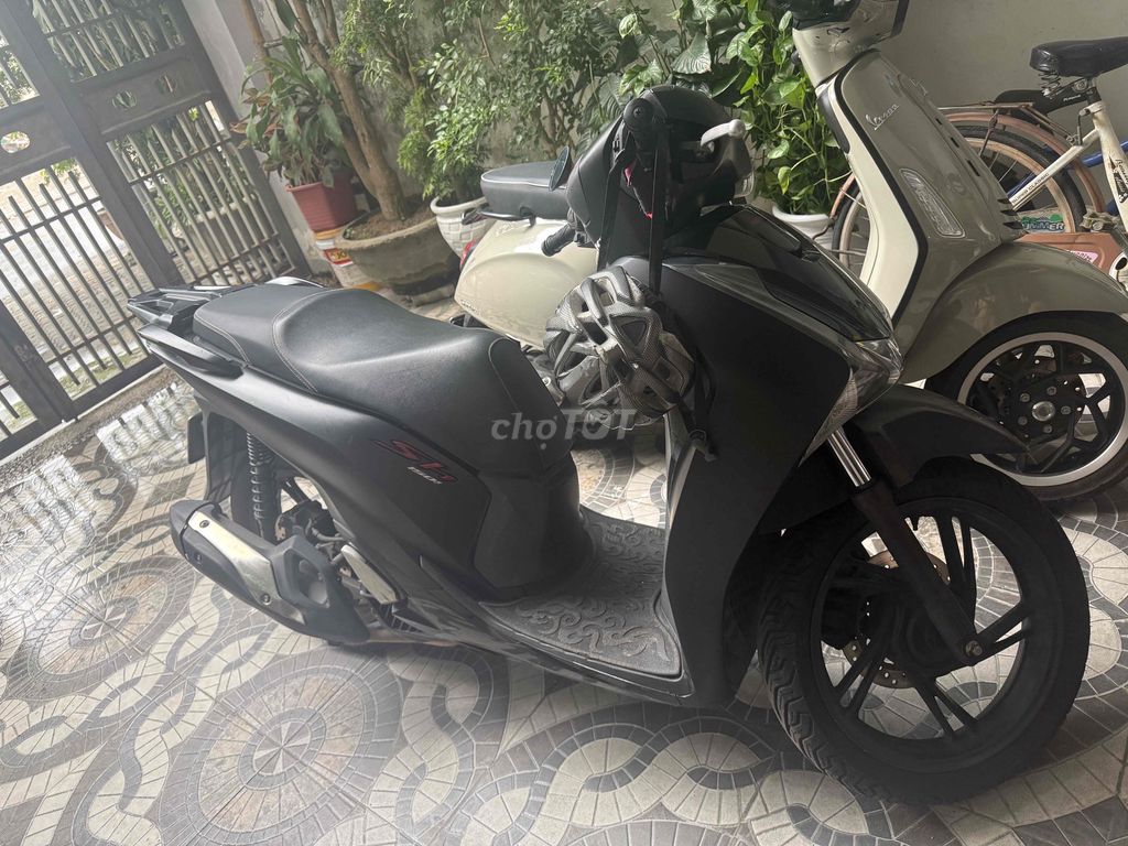 Фото 2: (Собственник) Honda SH 150 ABS 2019 матовый черный Дананг