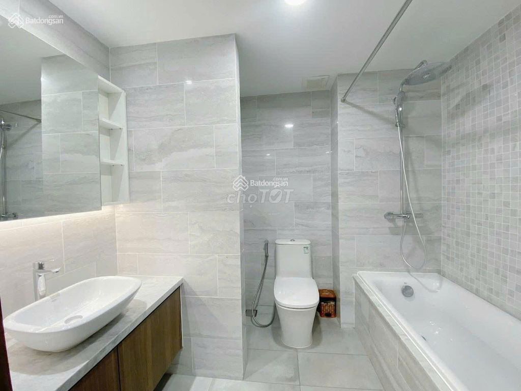 Фото 2: Сдается квартира Garden Gate 40 м², офис-отель, 1 санузел, цена очень выгодная — всего 11 млн/мес