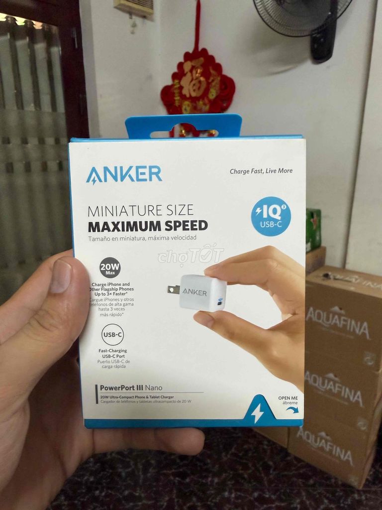 Зарядное устройство Anker PowerPort III Nano 20W USB-C сверхкомпактное