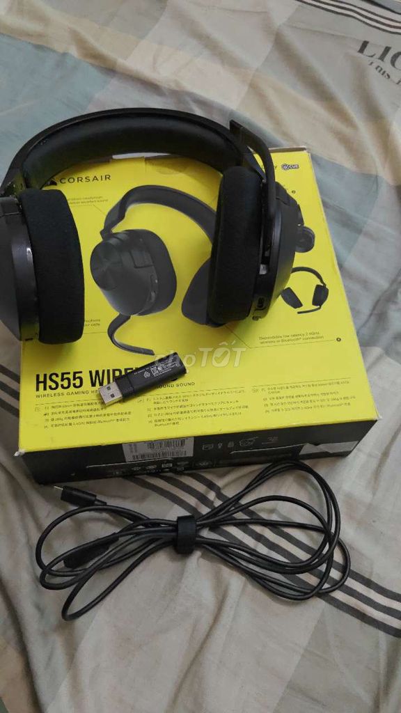 Фото 3: наушники corsair HS55 wireless огнестойкие