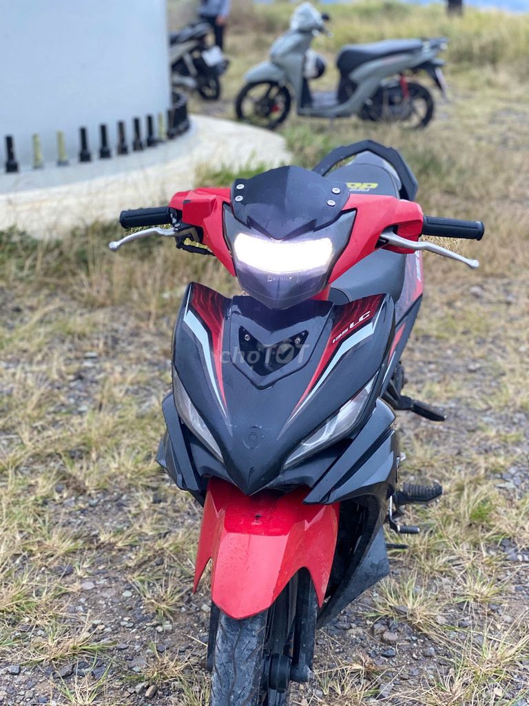 Yamaha Exciter 135 Красный-черный