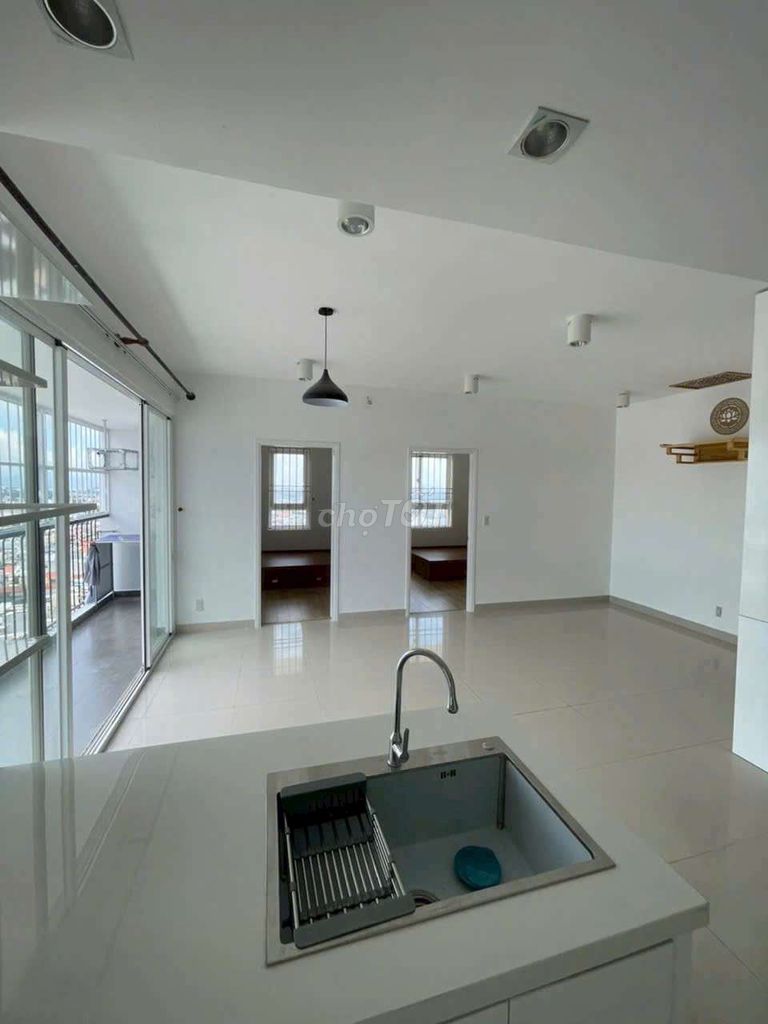 Продажа квартиры Vung Tau Plaza 2 спальни, балкон, прохладная сторона, красивая квартира