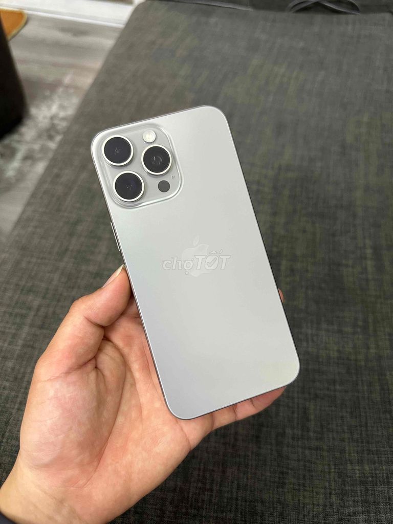 Apple iPhone 15 Pro Max 256GB Серый Новый