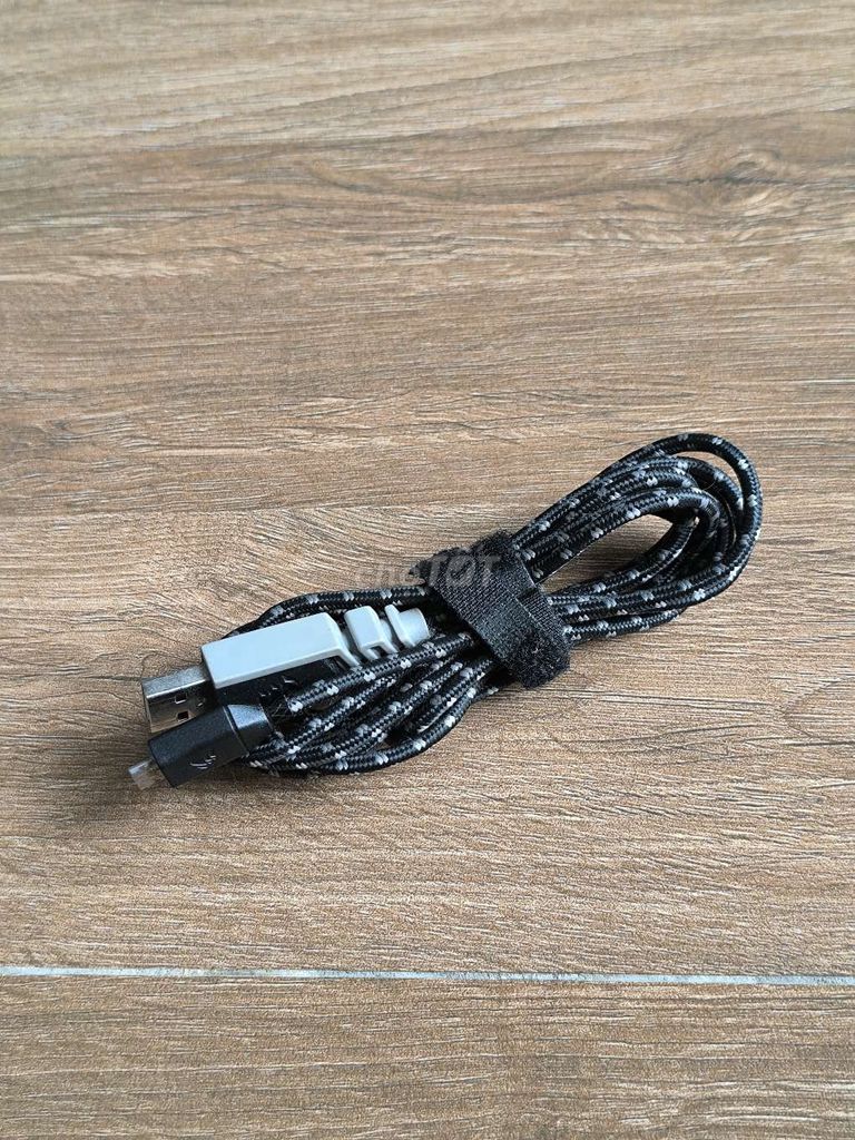 Фото 2: Cáp sạc Corsair Micro USB Dù Đen trắng