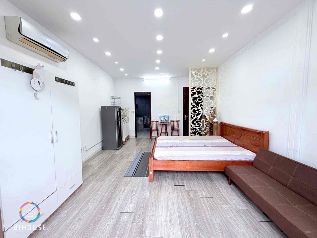 Фото 3: Квартира-студия 40 м² с большим балконом