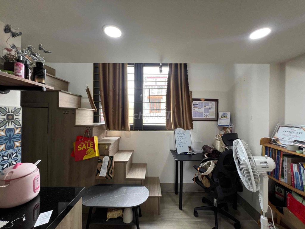 Фото 3: 🏡 Duplex с окнами, полностью меблирован, рядом с Phú Mỹ Hưng, всего от 4 🍠