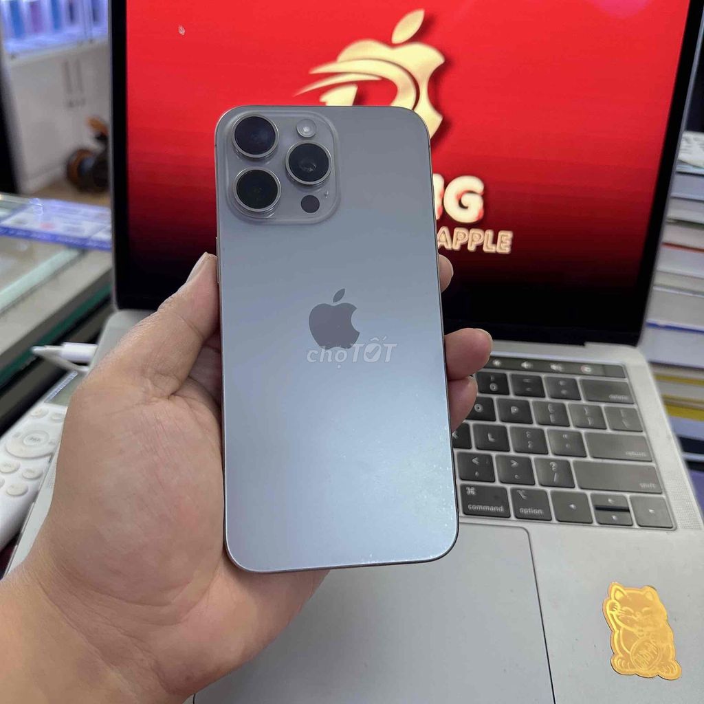 Apple iPhone 15 Pro Max 256GB Серый 97% Зин красивый