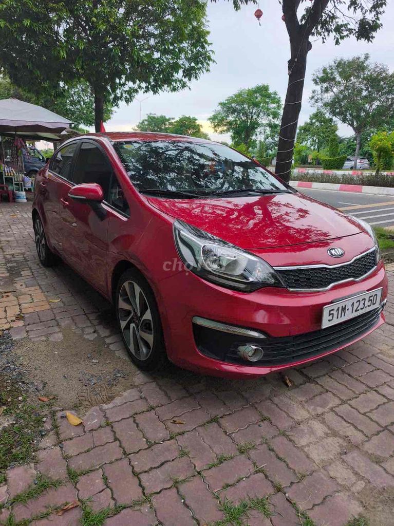 Фото 2: KIA RIO 2015 Автомат Красный