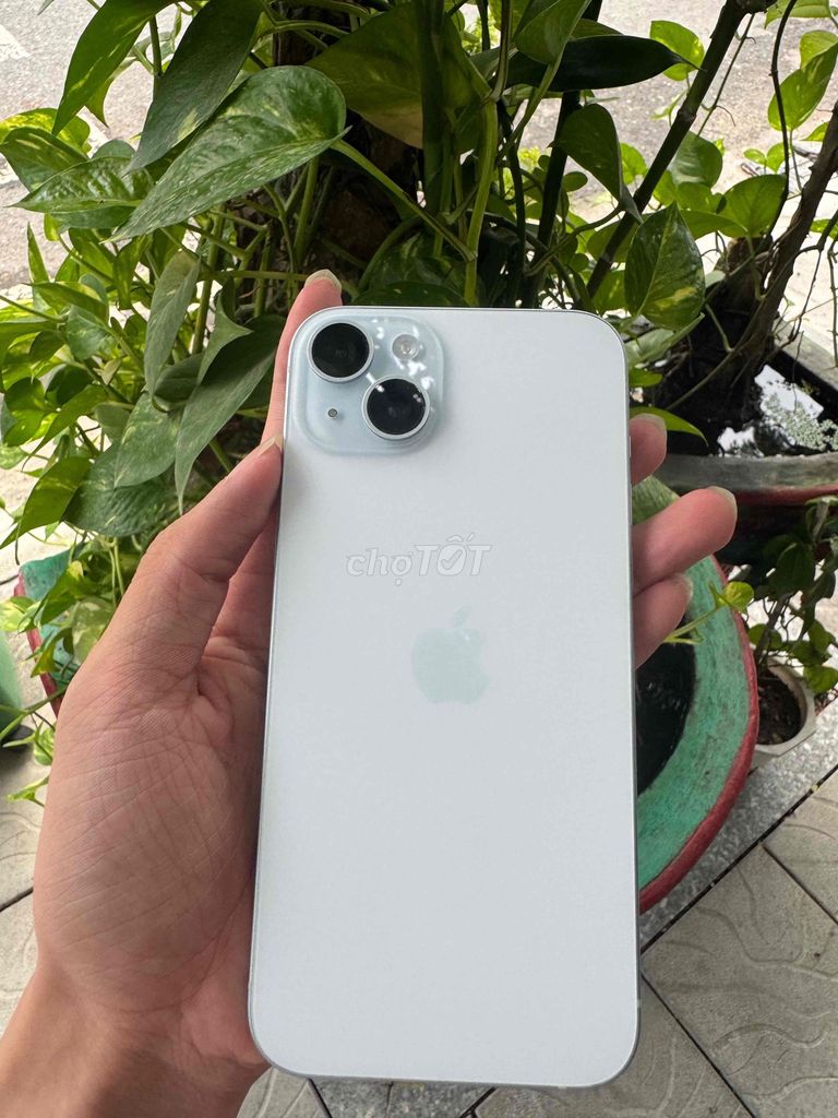 Apple iPhone 15 Plus 256GB Белый 99%