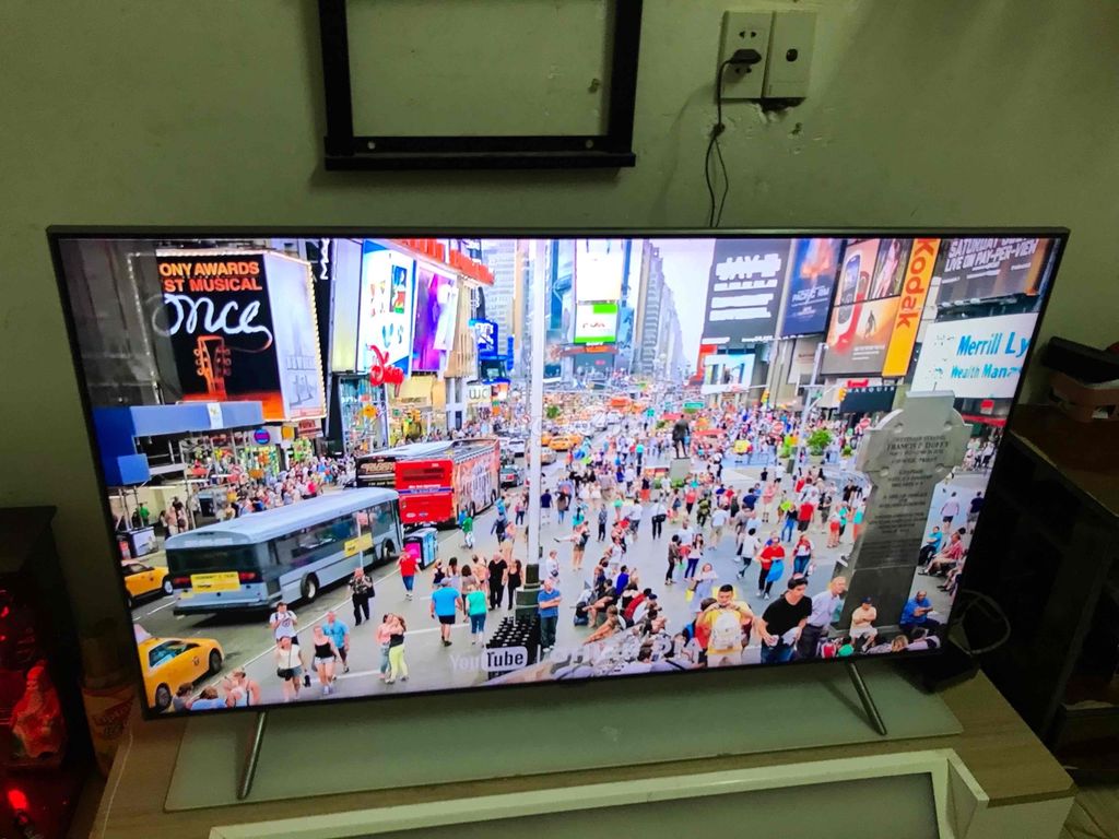 Телевизор Samsung 55 дюймов 4K, отличный звук