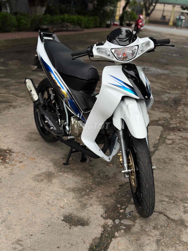Yamaha cá mập trắng mới 100%