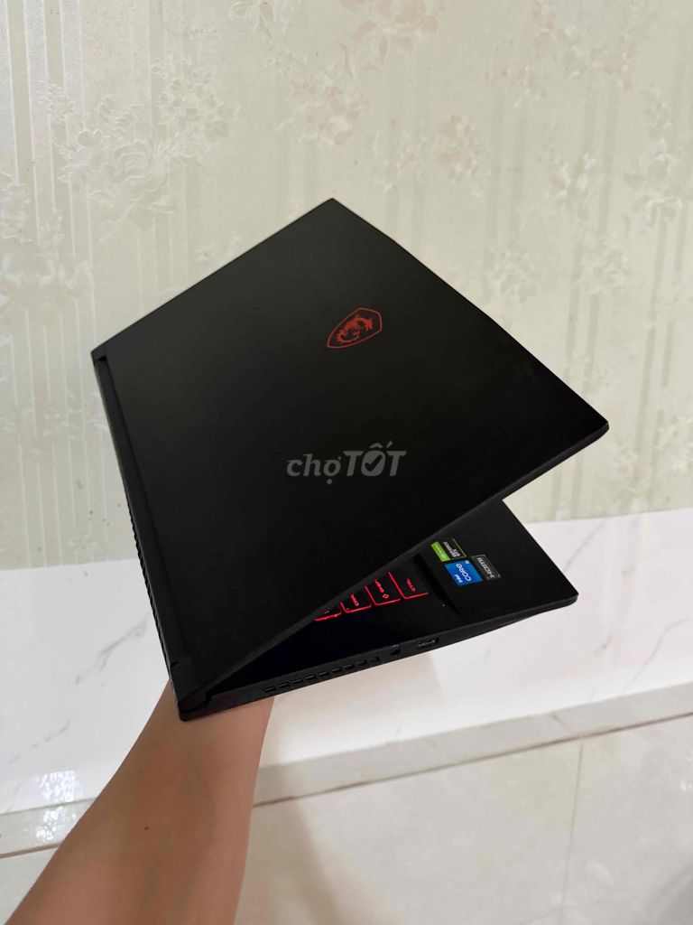 Фото 2: ноутбук msi gaming i5-11400H