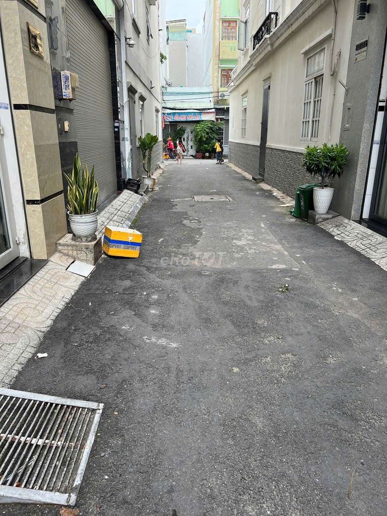 Фото 2: Сдается чистый красивый дом 3,5 этажа, переулок для автомобилей, 1122 Quang Trung, Go Vap, 15 млн