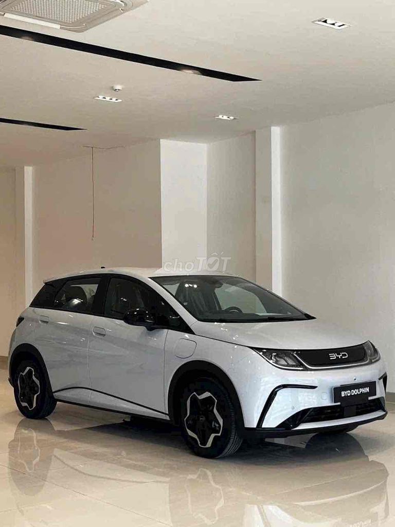 Фото 3: BYD Dolphin 2026 Белый, Черный, Серый, Синий