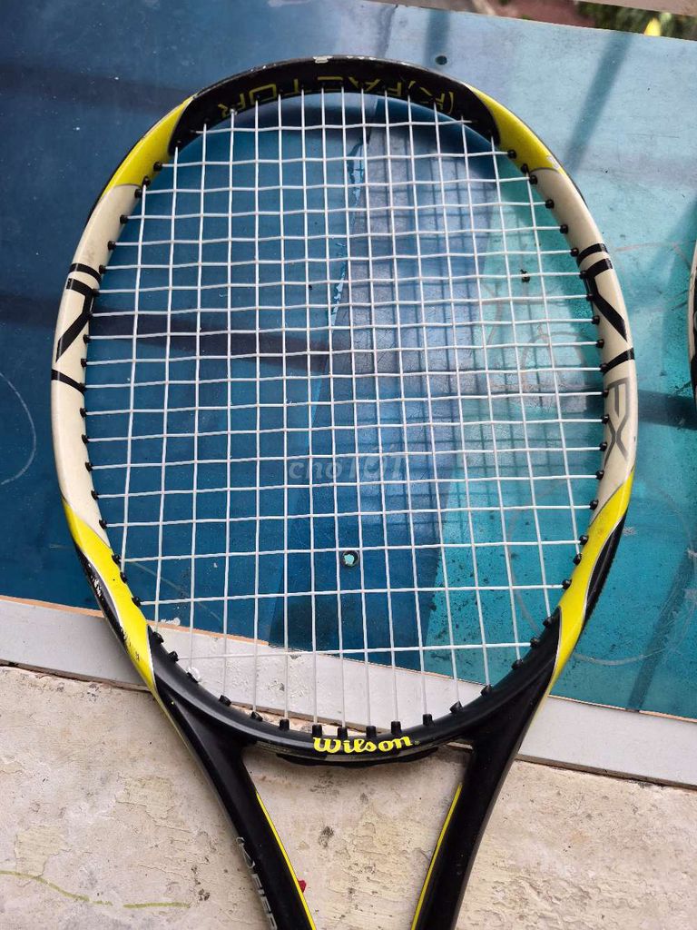Теннисная ракетка Wilson, чёрная, жёлтая, белая