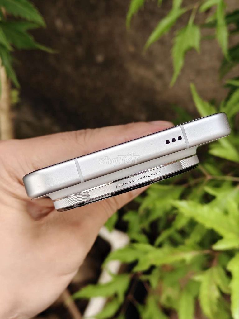 Фото 3: Vivo X300 Ultra
