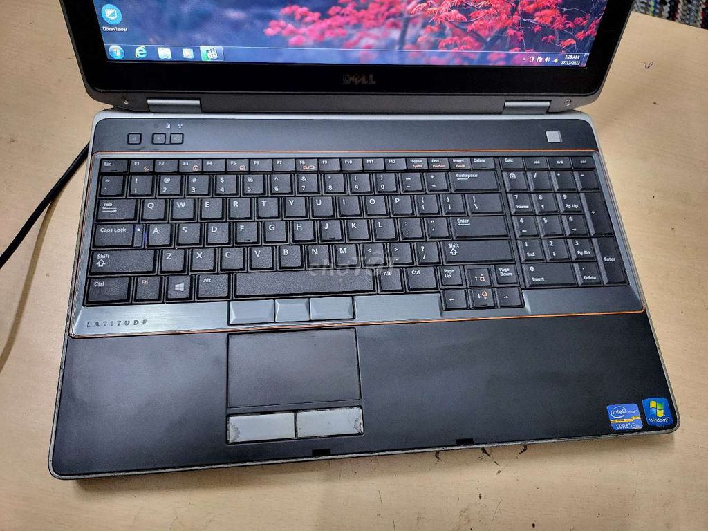 Фото 2: Dell E6520 i5-2430 15.6 дюймов 6GB/250GB, не держит батарея