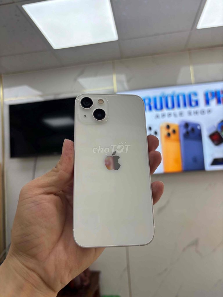 Фото 3: Apple iPhone 13 128GB Белый Международная версия