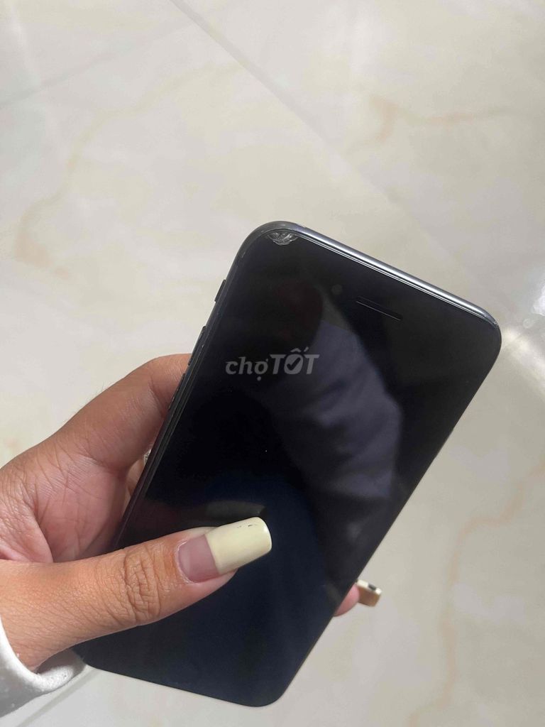 Фото 2: Apple iPhone 8 64GB черный 74%