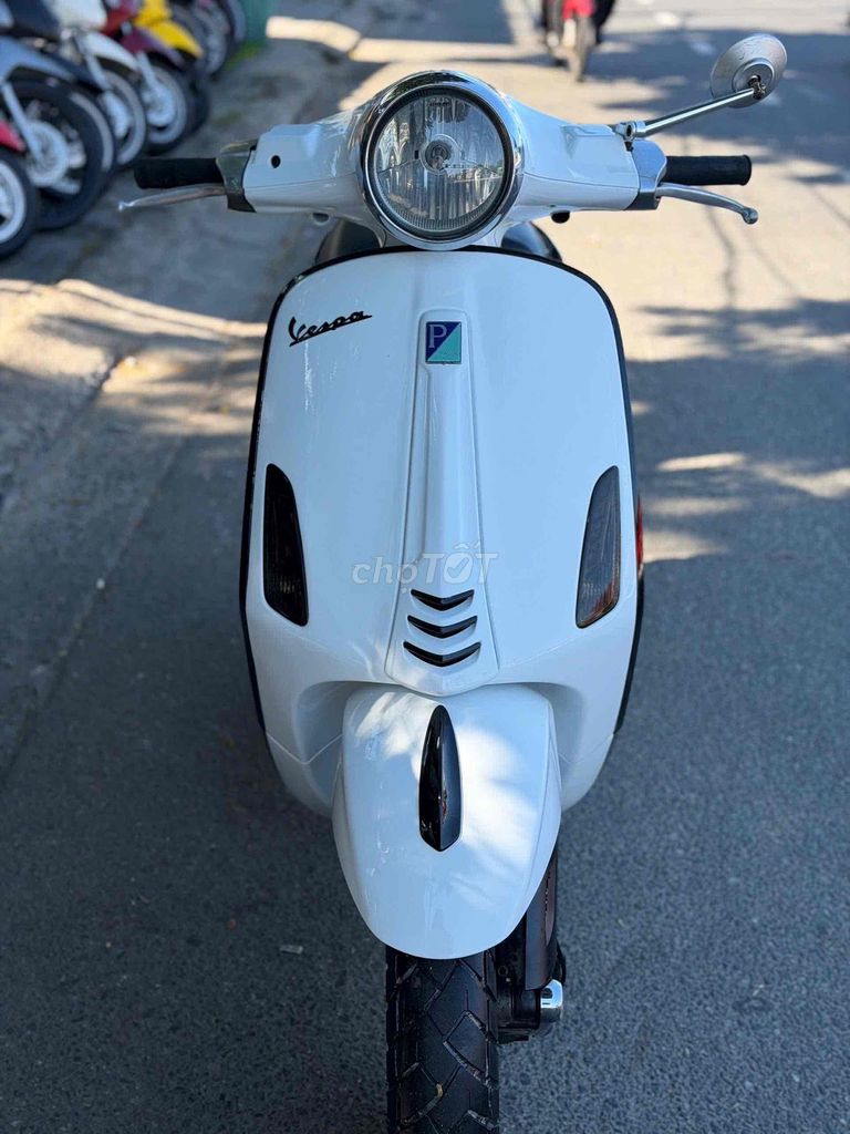 Vespa Primavera - hỗ trợ trả góp trả trước 0đ - có góp tư