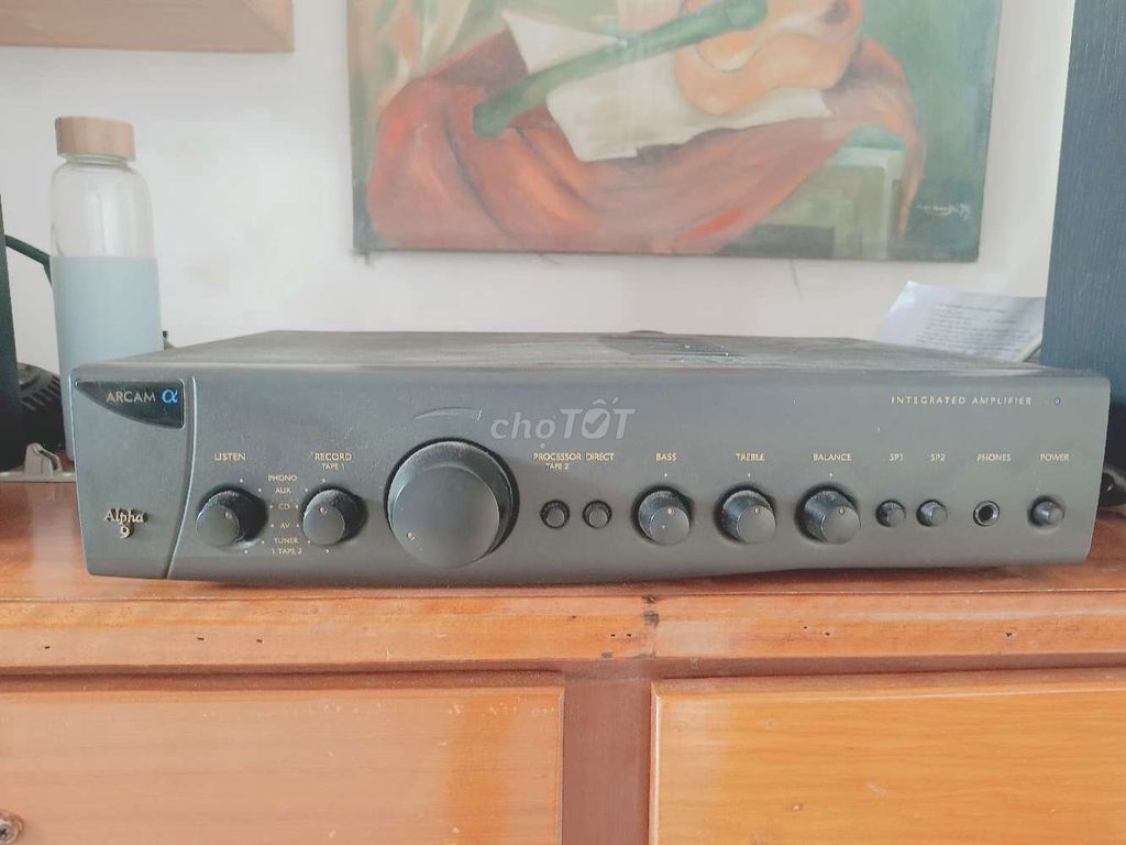 Фото 2: Усилитель Arcam Alpha 9 черный